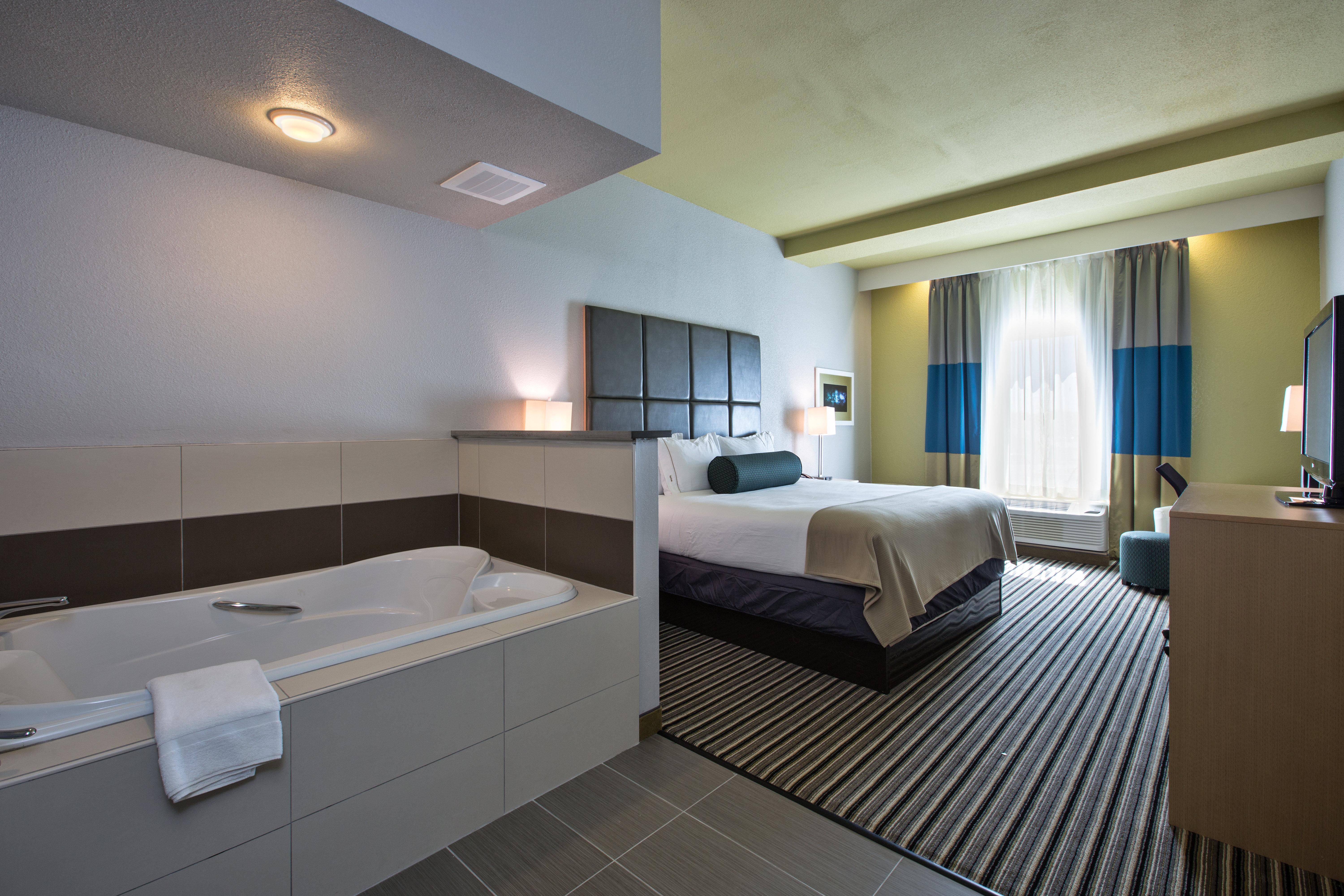 Hotel Express & By Ihg