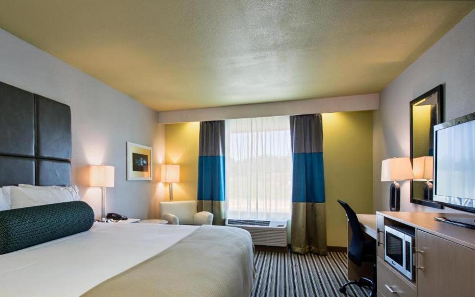 Express & By Ihg Hotel